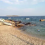 Apartman Rak Vis